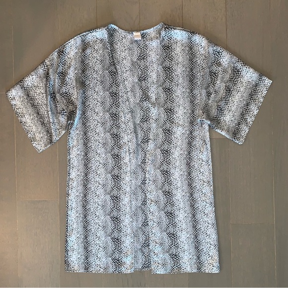 I Joah Snake Print Kimono - Picture 2 of 5